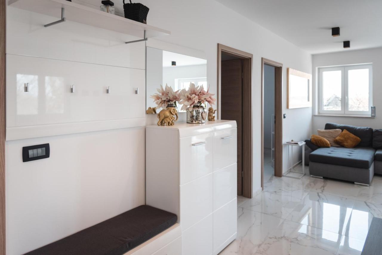 Hisa Kapis With Hot Tube Apartman Koper városi község Kültér fotó