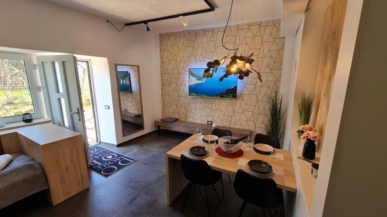 Hisa Kapis With Hot Tube Apartman Koper városi község Kültér fotó