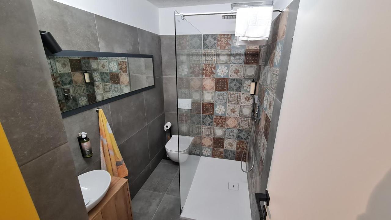 Hisa Kapis With Hot Tube Apartman Koper városi község Kültér fotó