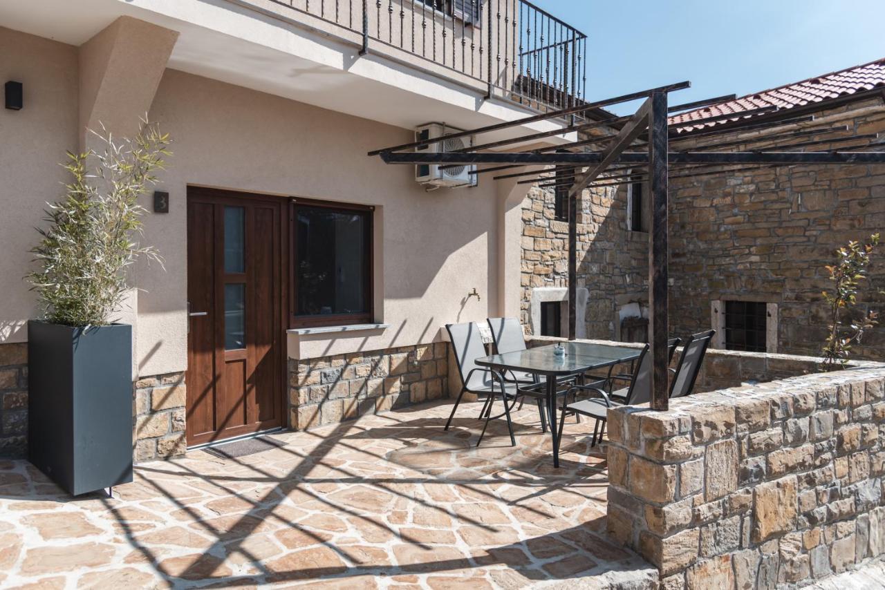 Hisa Kapis With Hot Tube Apartman Koper városi község Kültér fotó