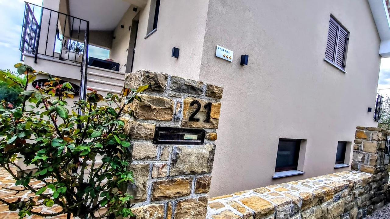 Hisa Kapis With Hot Tube Apartman Koper városi község Kültér fotó