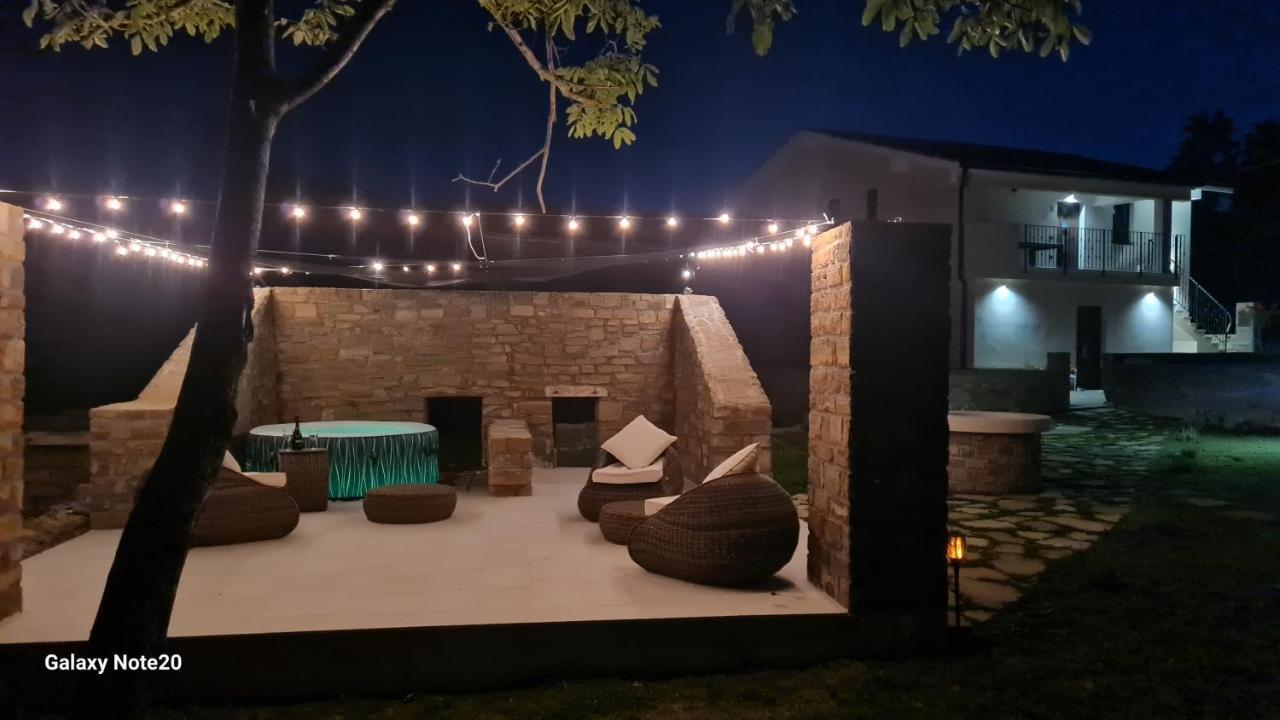 Hisa Kapis With Hot Tube Apartman Koper városi község Kültér fotó