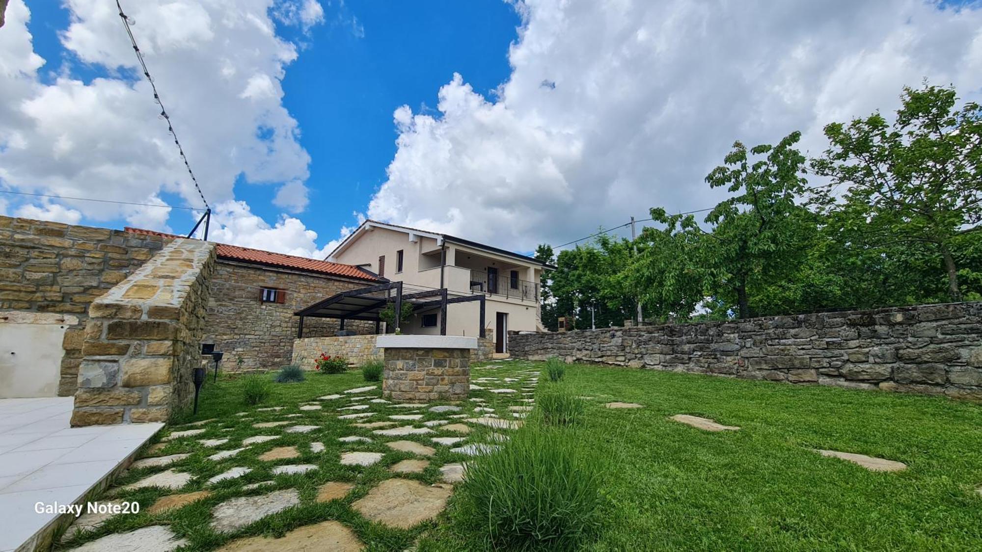 Hisa Kapis With Hot Tube Apartman Koper városi község Kültér fotó